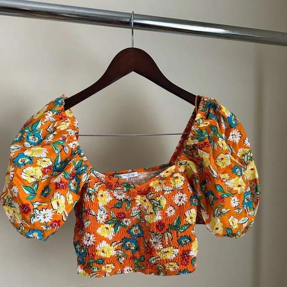 Women’s Zara Ruffle Sleeve Top - Picture 2 of 4